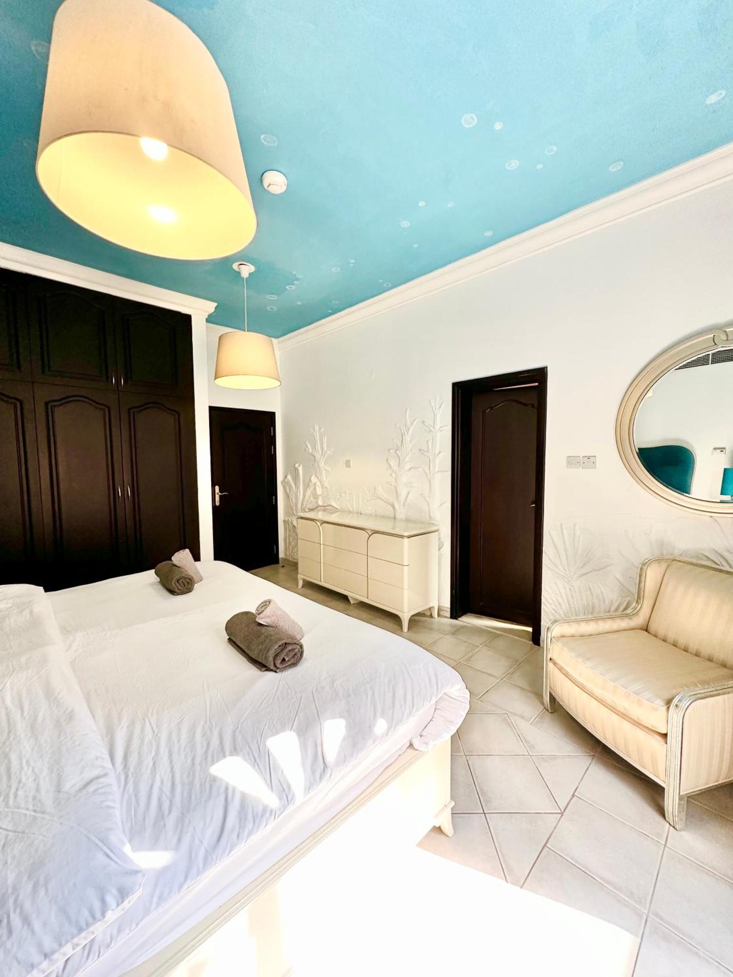 Dari Hotel Dubai Exterior photo